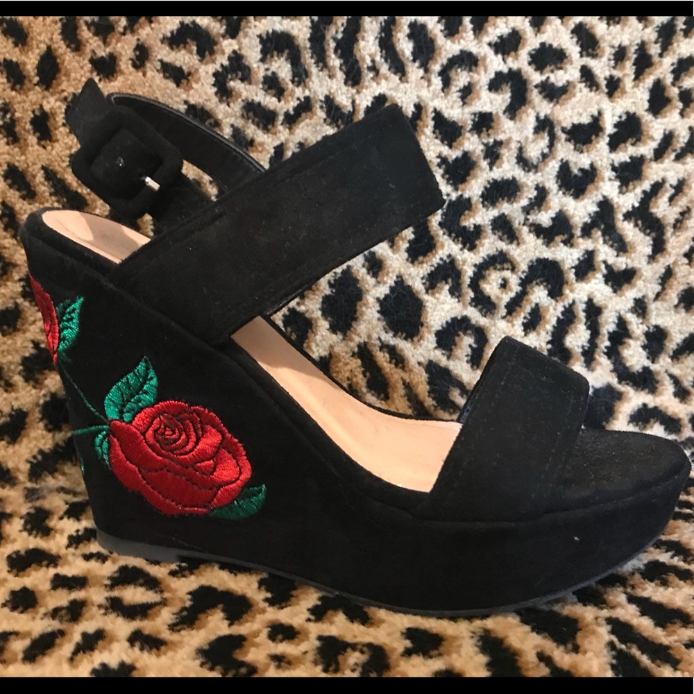 Rose Suede Wedges